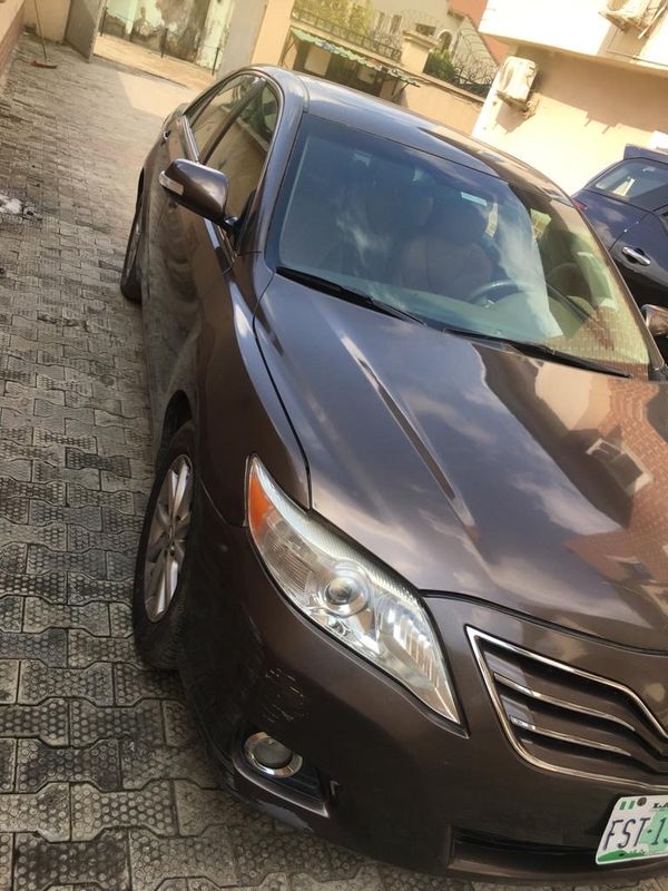 Thumbnail 10 of 2011 Toyota Camry XLE